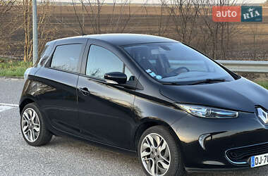 Хэтчбек Renault Zoe 2015 в 