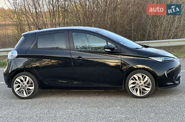 Хэтчбек Renault Zoe 2015 в 