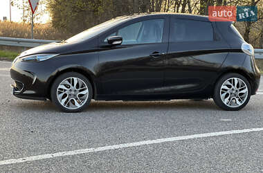 Хэтчбек Renault Zoe 2015 в 