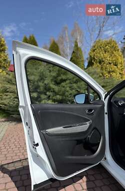 Хэтчбек Renault Zoe 2020 в 