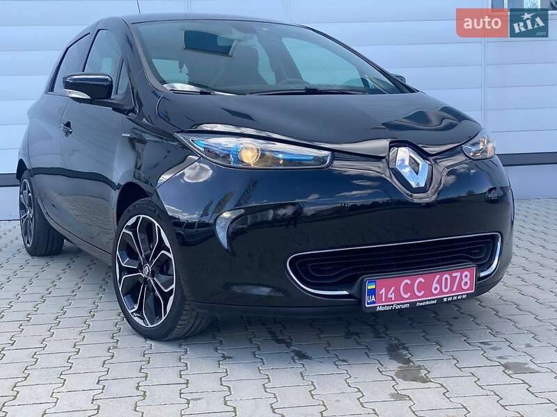 Хэтчбек Renault Zoe 2019 в 