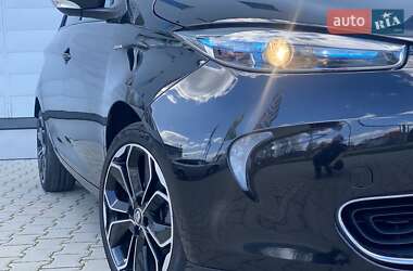 Хэтчбек Renault Zoe 2019 в 