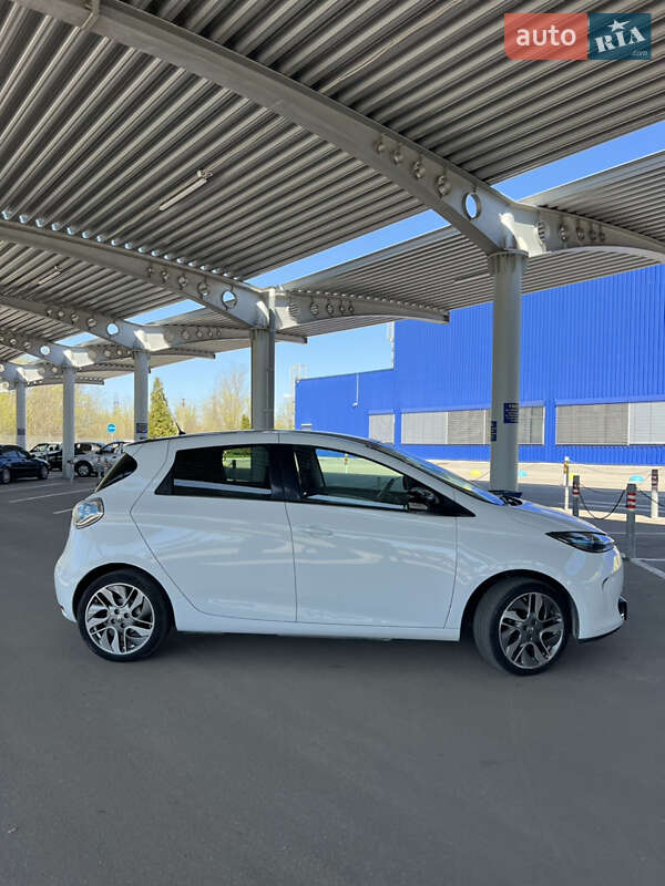 Хетчбек Renault Zoe 2016 в Запоріжжі