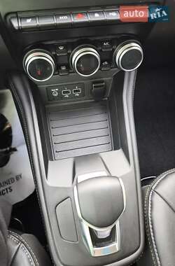 Хэтчбек Renault Zoe 2023 в 