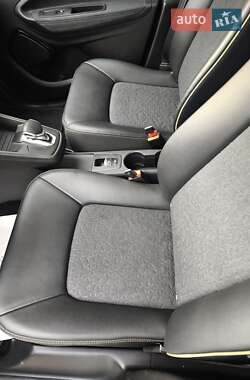Хэтчбек Renault Zoe 2023 в 