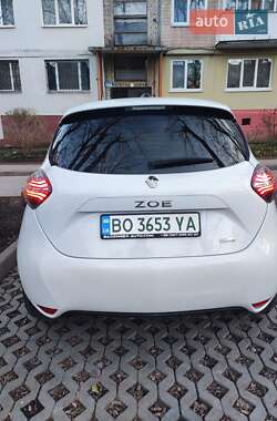 Хэтчбек Renault Zoe 2020 в 