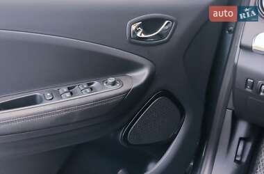 Хэтчбек Renault Zoe 2017 в 