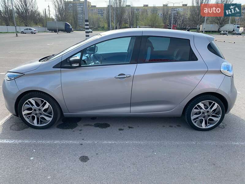 Хэтчбек Renault Zoe 2016 в Днепре