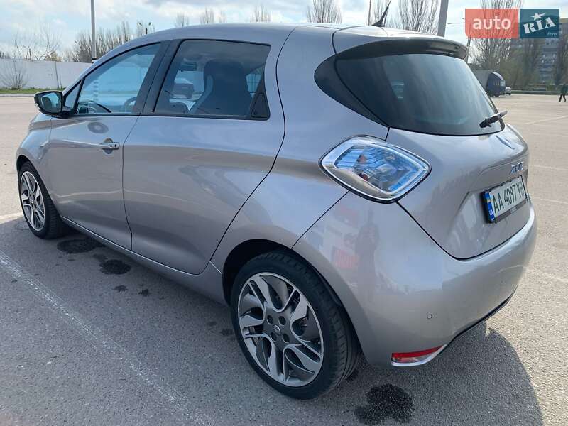 Хэтчбек Renault Zoe 2016 в Днепре