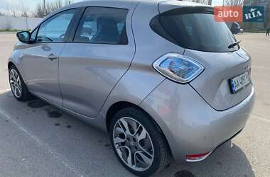 Хэтчбек Renault Zoe 2016 в 