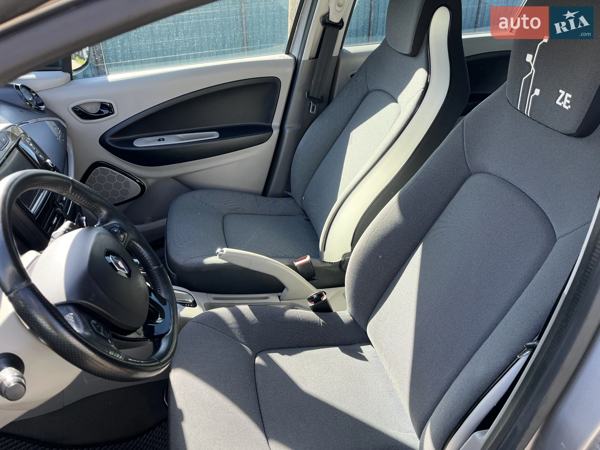 2016 Renault ZOE - мініатюра 15