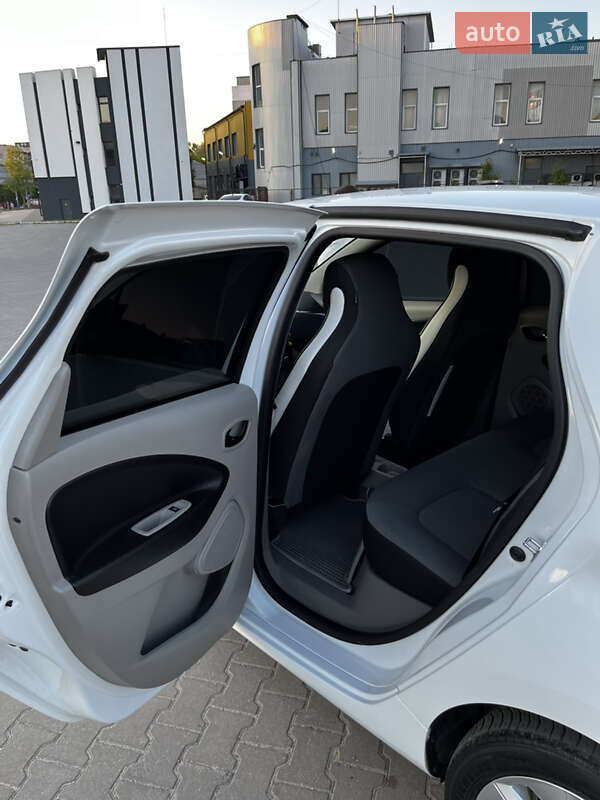 Хэтчбек Renault Zoe 2016 в Хмельницком