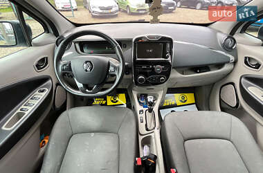 Хетчбек Renault Zoe 2015 в 