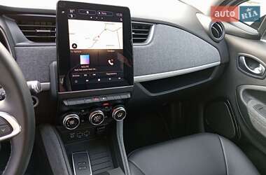 Хэтчбек Renault Zoe 2020 в 