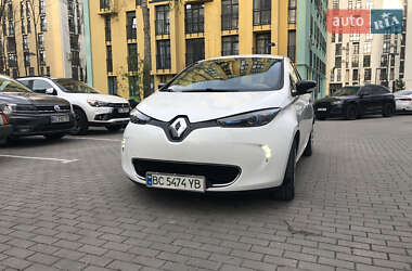 Хэтчбек Renault Zoe 2017 в 