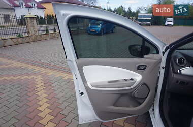 Хэтчбек Renault Zoe 2017 в 