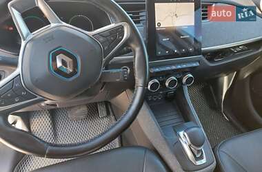 Хетчбек Renault Zoe 2020 в 