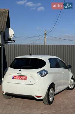 Хэтчбек Renault Zoe 2013 в 