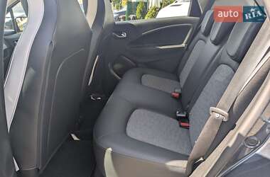 Хэтчбек Renault Zoe 2019 в 