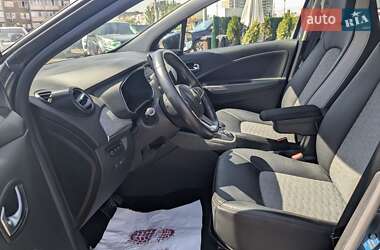 Хэтчбек Renault Zoe 2019 в 