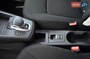 Хэтчбек Renault Zoe 2021 в 