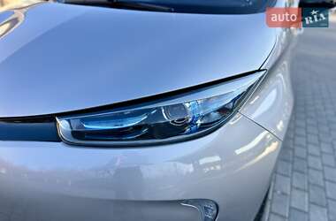 Хетчбек Renault Zoe 2016 в 