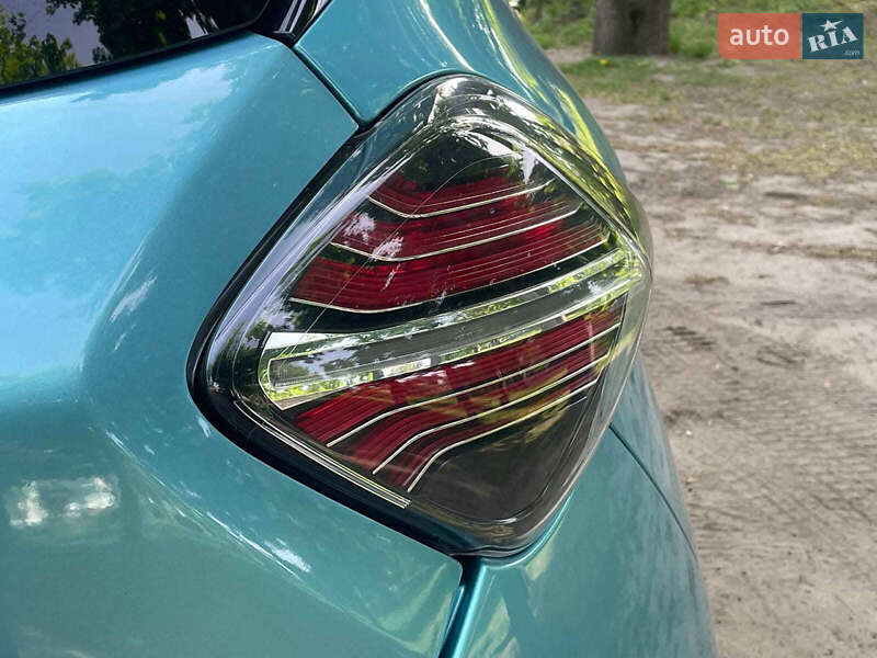 Хэтчбек Renault Zoe 2020 в Киеве
