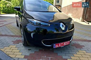 Хетчбек Renault Zoe 2015 в 