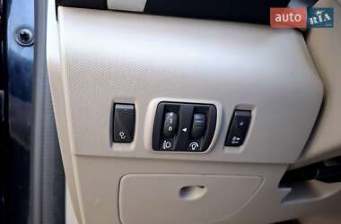 Хетчбек Renault Zoe 2015 в 