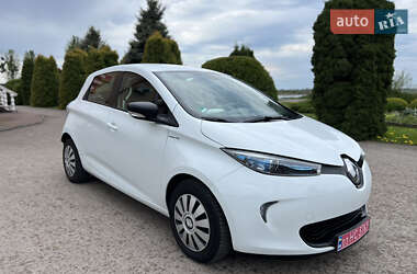 Хэтчбек Renault Zoe 2017 в 