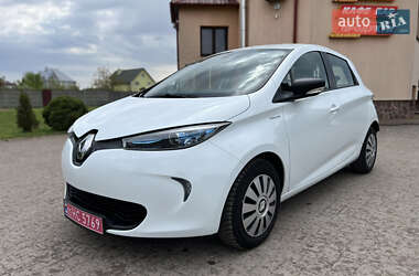 Хэтчбек Renault Zoe 2017 в 