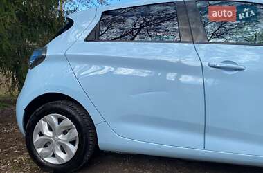 Хэтчбек Renault Zoe 2013 в 