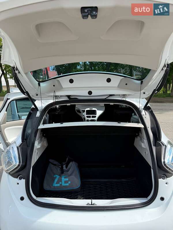 Хэтчбек Renault Zoe 2016 в Львове