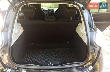 Хетчбек Renault Zoe 2018 в 