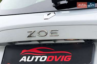 Хэтчбек Renault Zoe 2021 в 