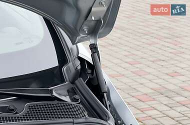 Хэтчбек Renault Zoe 2021 в 