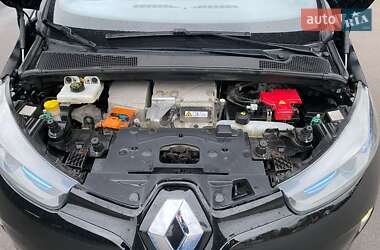 Хэтчбек Renault Zoe 2014 в 