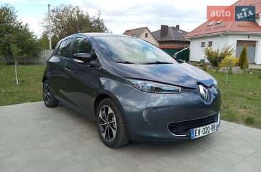 Хэтчбек Renault Zoe 2018 в 