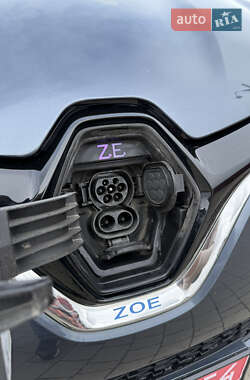 Хетчбек Renault Zoe 2020 в 