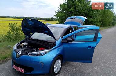 Хэтчбек Renault Zoe 2018 в 