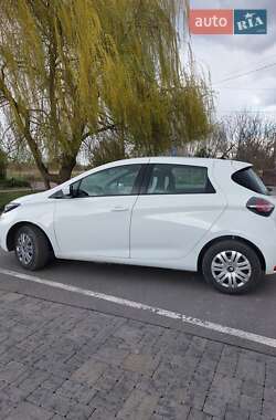 Хэтчбек Renault Zoe 2021 в 
