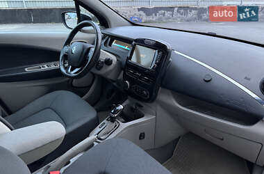 Хетчбек Renault Zoe 2015 в 