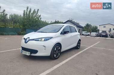 Хэтчбек Renault Zoe 2015 в 