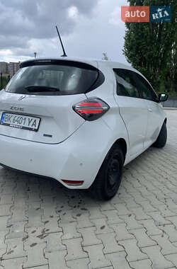Хэтчбек Renault Zoe 2020 в 