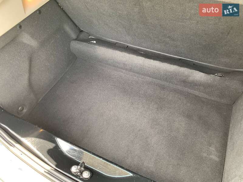 Хетчбек Renault Zoe 2014 в Тернополі