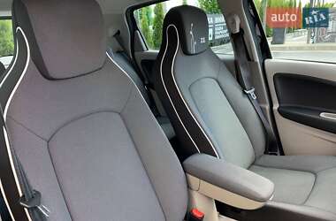 Хетчбек Renault Zoe 2014 в 
