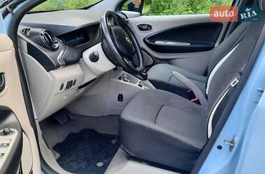 Хэтчбек Renault Zoe 2015 в 
