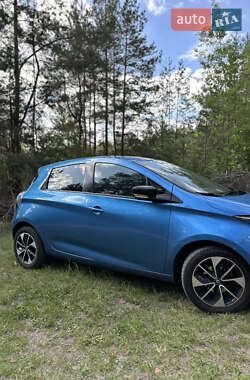 Хэтчбек Renault Zoe 2017 в 