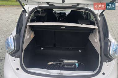 Хэтчбек Renault Zoe 2018 в 