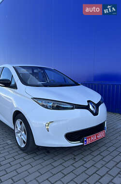 Хэтчбек Renault Zoe 2015 в 